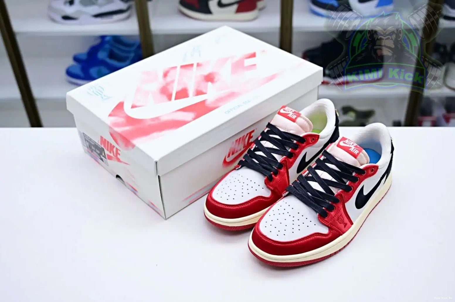 Jordan Room OG Kimikick x 1 Air Trophy Jordan Low “Away” 0701